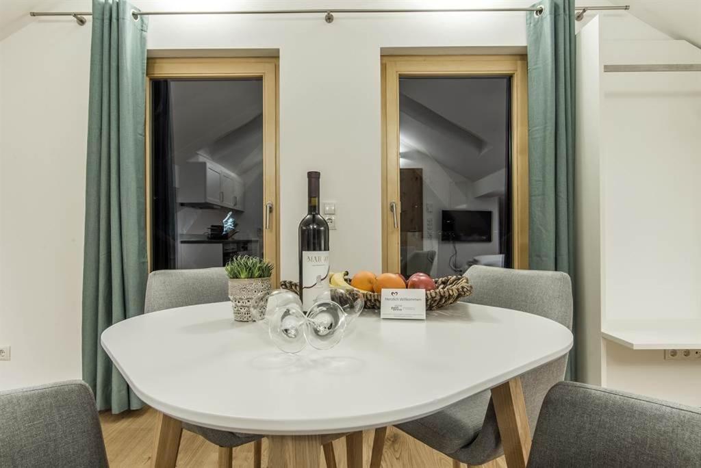 Haus Kapell Apartment Schruns Bagian luar foto